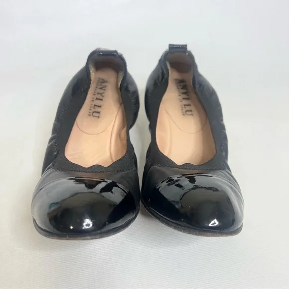 Anyi Lu Patent Leather Flexible Low Heel Pumps Shoes
Very high quality leather - Picture 2 of 2